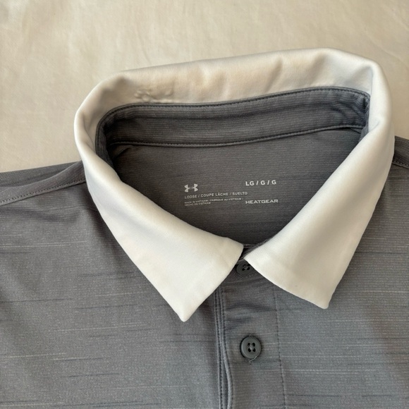 Under Armour Men’s White and Gray Golf Shirt - Picture 4 of 5